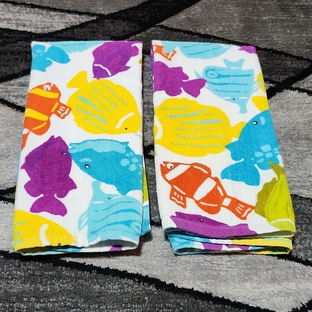 HOME STUDIO TROPICAL FISH THICK COTTON BATH/KITCHEN TOWELS SET-OF-2 PRICE FIRM